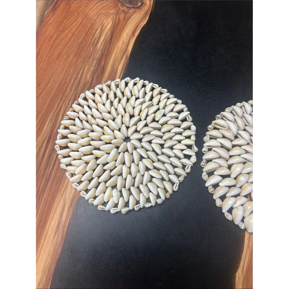 2 Vintage Seashell Trivet Hot Pads Beach Condo Decor